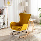 Mecedora individual tapizada de respaldo alto, color amarillo, con estructura de metal y patas de madera de caucho