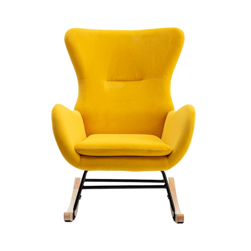 Mecedora individual tapizada de respaldo alto, color amarillo, con estructura de metal y patas de madera de caucho